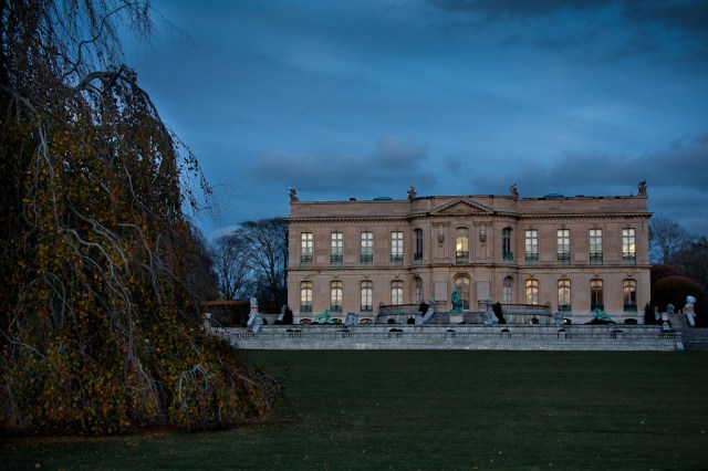 newportrhodeisland.dubois_111119.111119